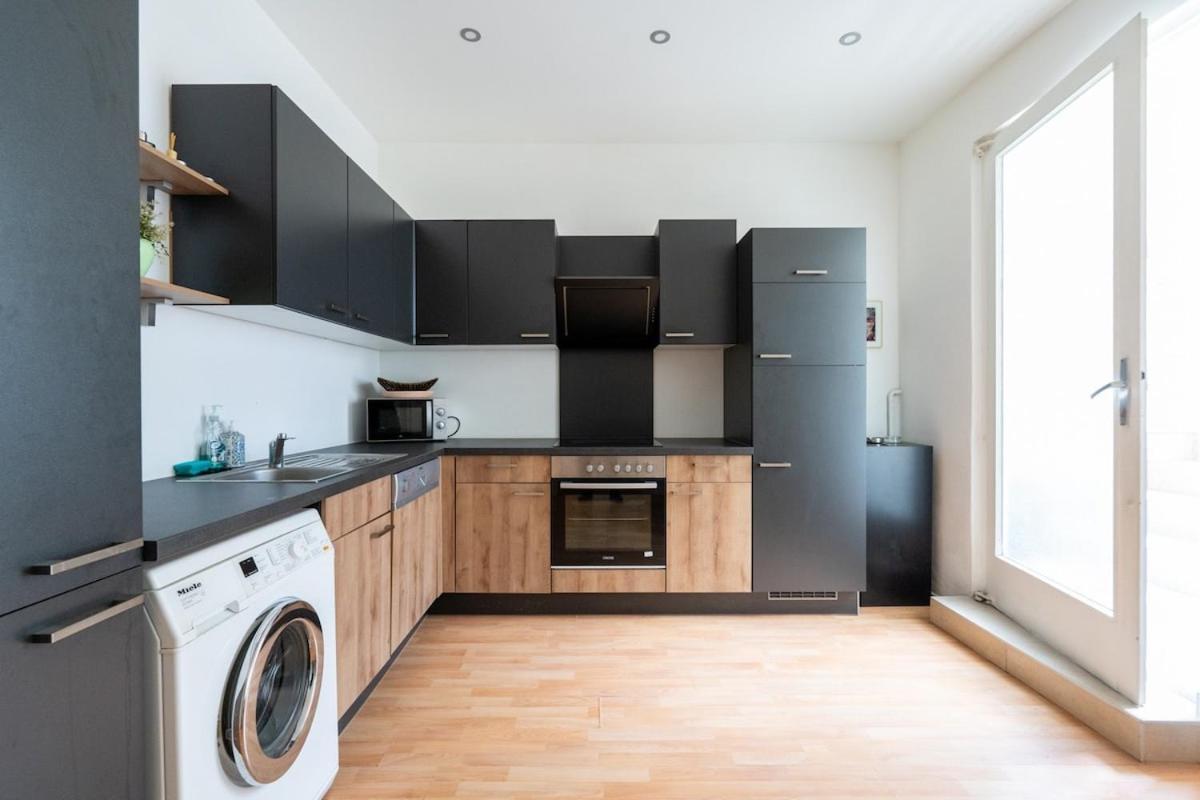 Spacious Stone Central Apartment