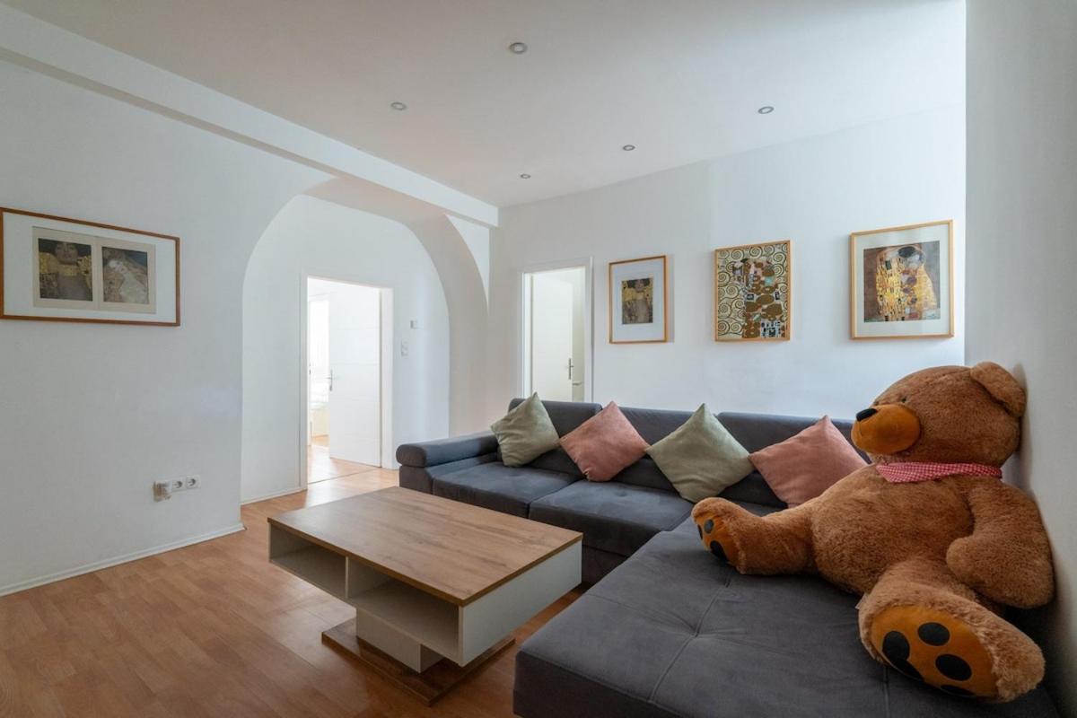 Spacious Stone Central *