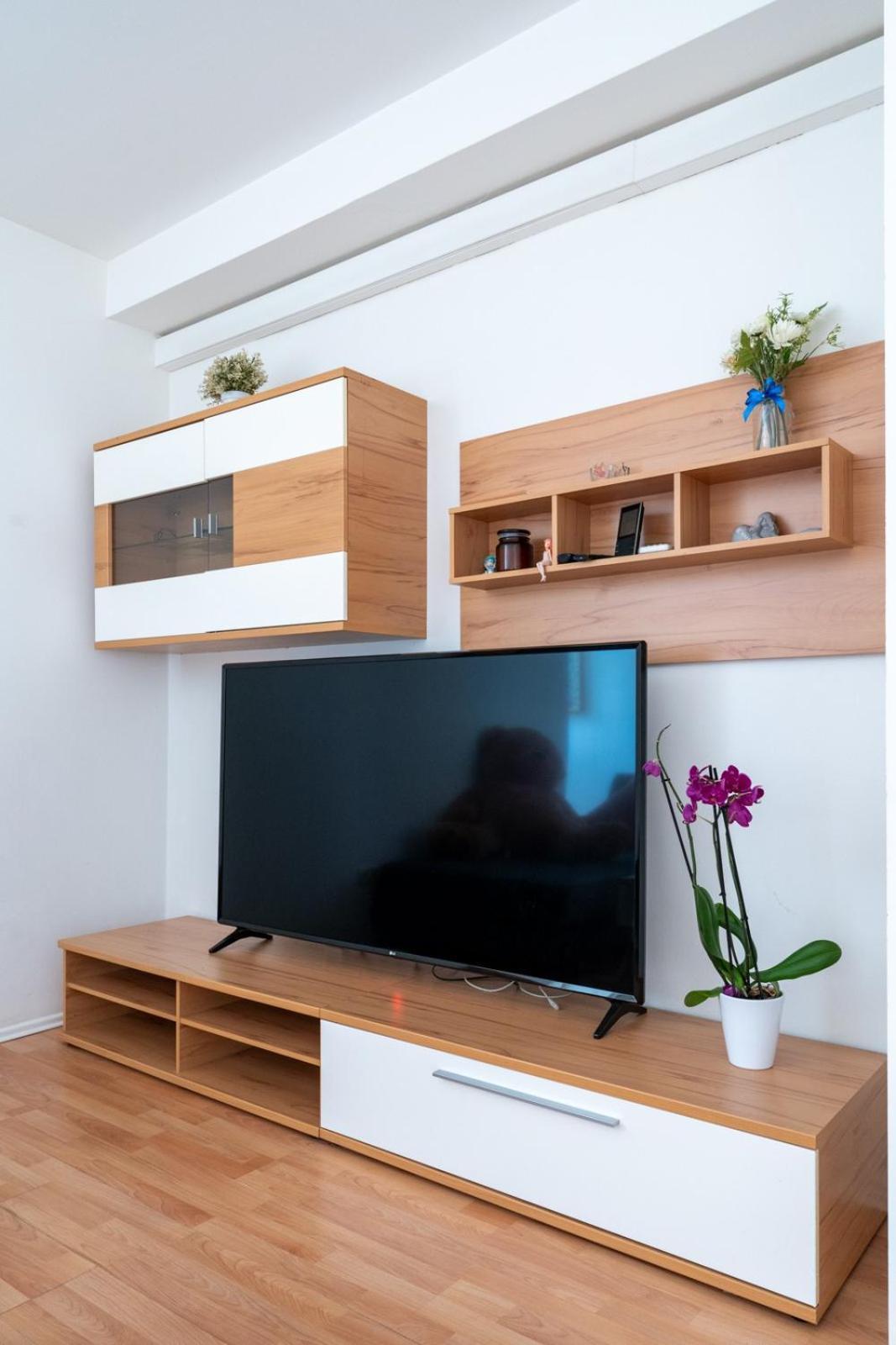 Apartment Spacious Stone Central